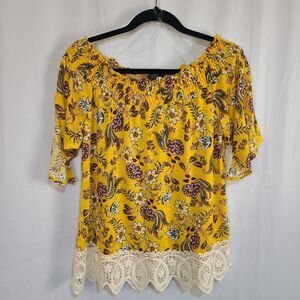 Rue21 floral Blouse medium cottagecore boho summer crochet yellow